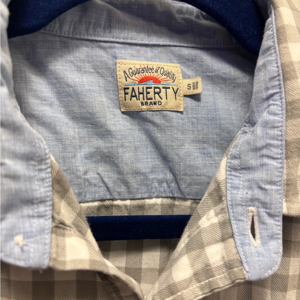 Faherty Women’s Gray Checkered Button Up - image 4